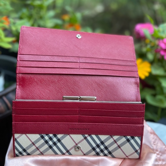 Burberry Check Canvas & Leather Continental Wallet – Red Trim - Picture 5 of 5